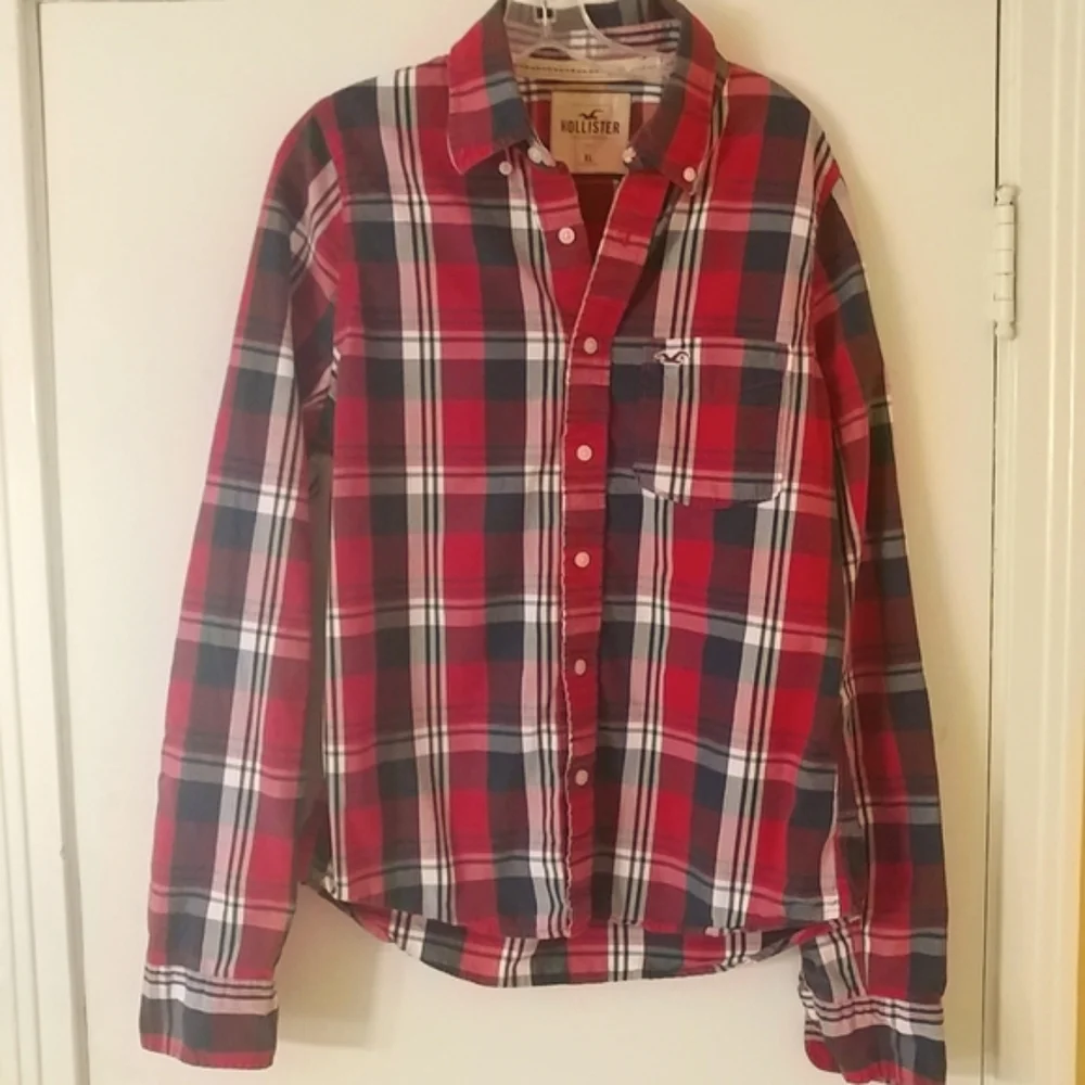 HOLLISTER Young Men's Red, White & Blue Plaid Long Sleeve Shirt XL